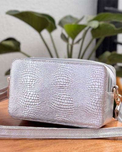 Bolso de Cuero Plateado – Piel de serpiente